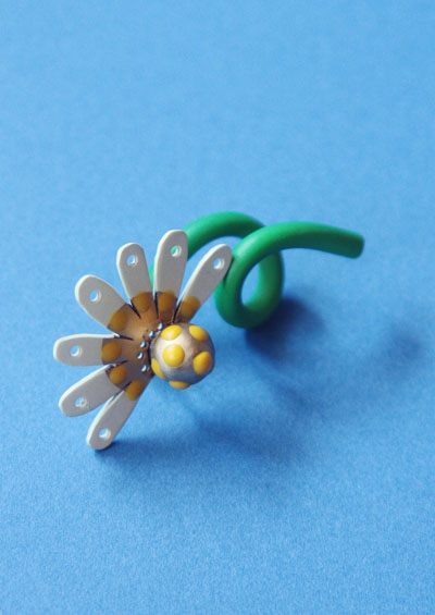 画像: Mexican Flower Colorピアス　Kinari