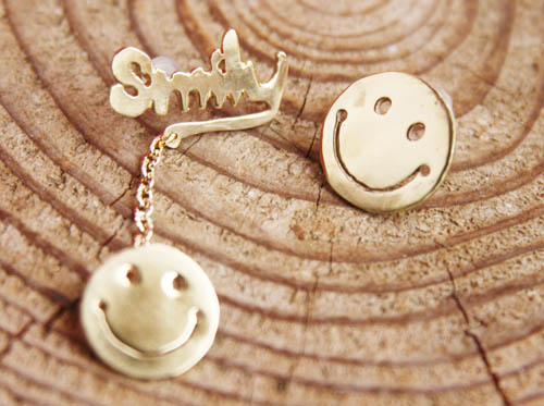 画像: Smily×Smaileピアス